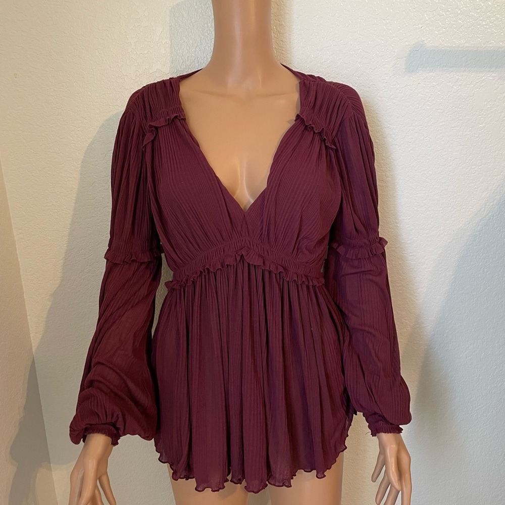 Women's Deep V Peasant Blouse - Burgundy